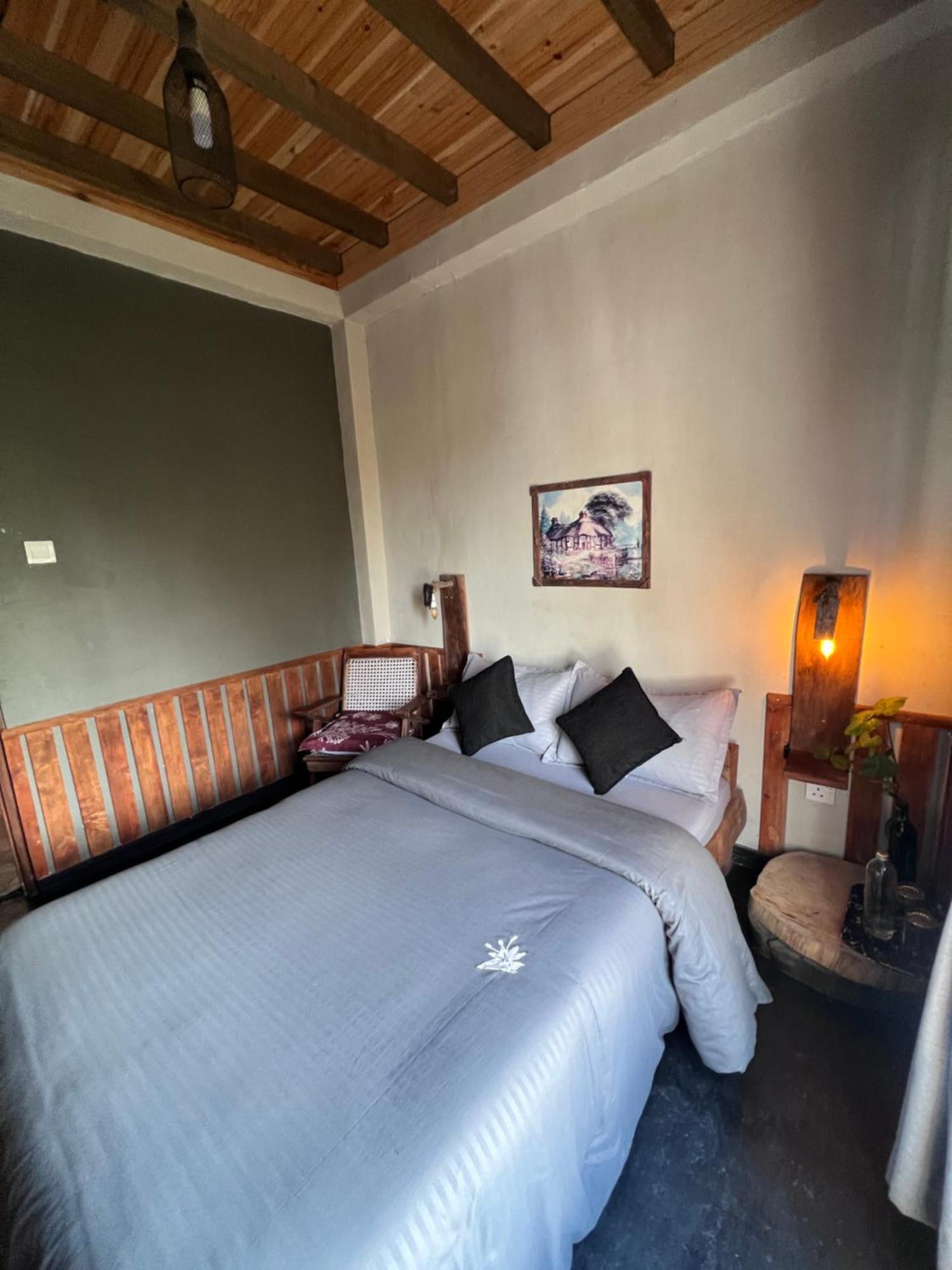 Rustique House Dbl Διαμέρισμα Νουβάρα Ελίγια Εξωτερικό φωτογραφία
